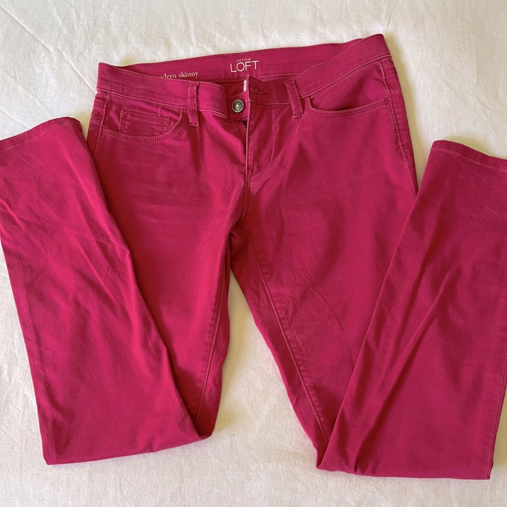 Loft modern skinny hot pink jeans size 4